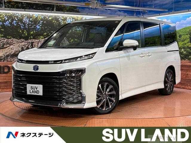 2025 Toyota Voxy
