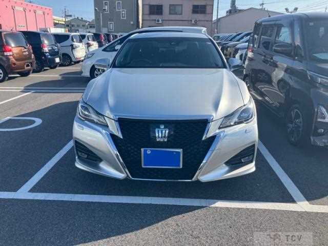 2016 Toyota Crown Hybrid