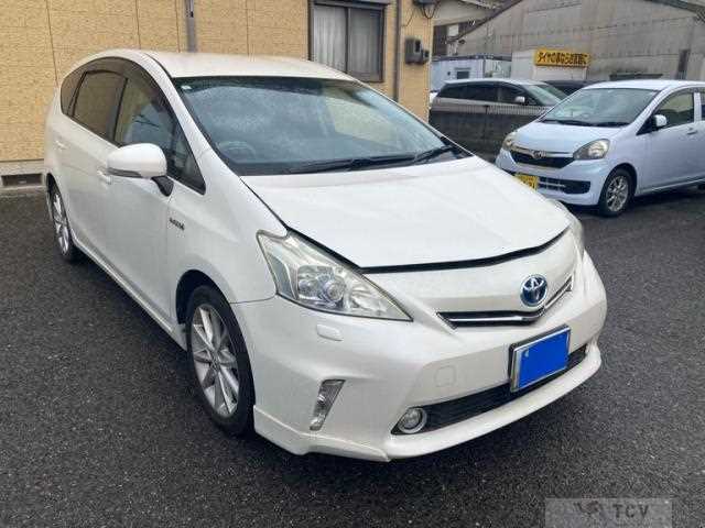 2013 Toyota PRIUS α