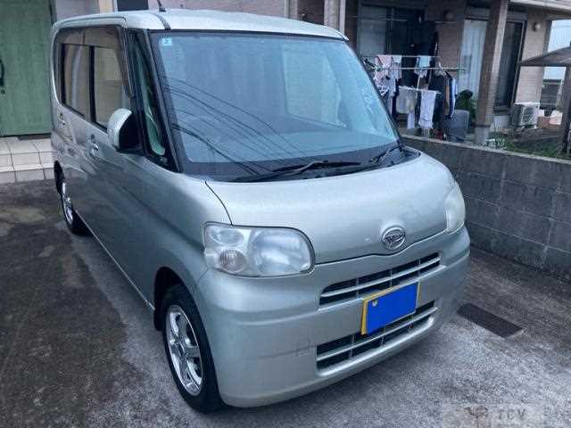 2010 Daihatsu Tanto