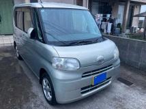 2010 Daihatsu Tanto