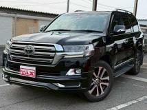 2017 Toyota Land Cruiser