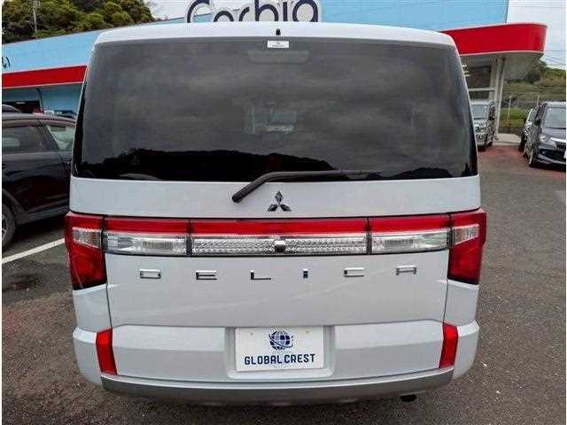 Mitsubishi Delica D5 2025 — фото 8 купить в Москве