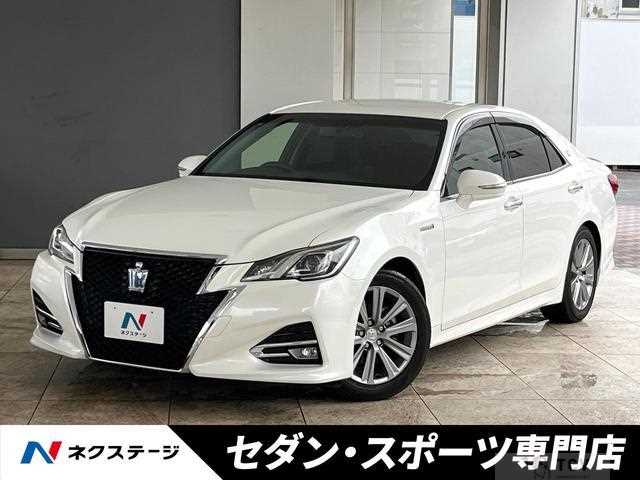 2016 Toyota Crown Hybrid