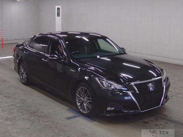 2017 Toyota Crown Hybrid