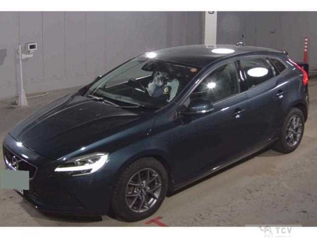 2018 Volvo V40