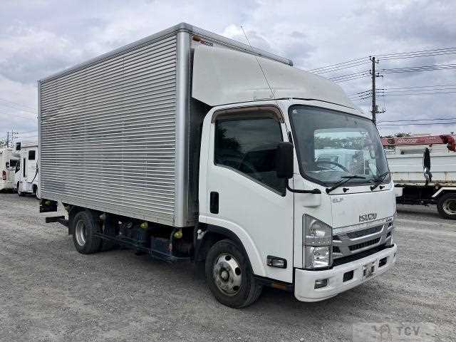 2018 Isuzu Elf Truck