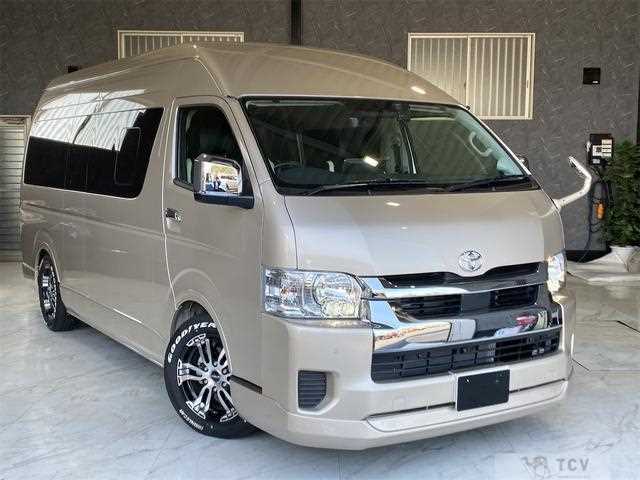 2025 Toyota Hiace Wagon