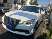 2013 Toyota Crown Hybrid