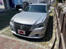 2014 Toyota Crown Hybrid