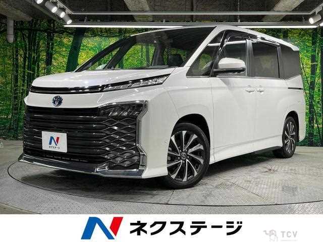 2022 Toyota Voxy