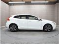 2018 Volvo V40