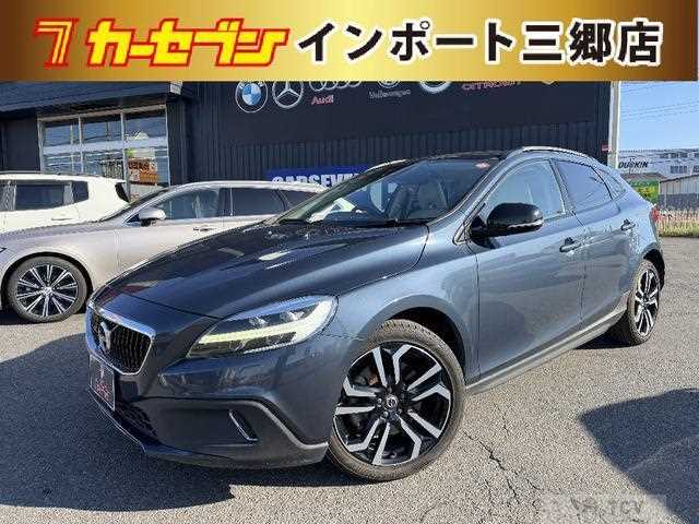 2019 Volvo V40