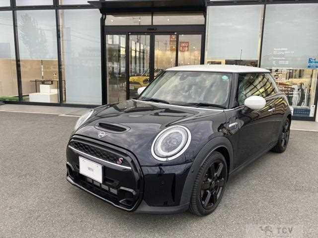 2022 BMW MINI