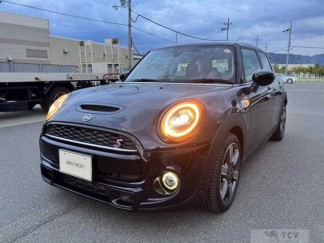 2021 BMW MINI