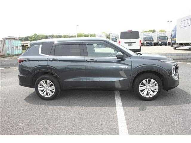 Mitsubishi Outlander M 4WD 2024 — миниатюра 10