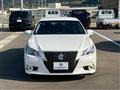 2014 Toyota Crown