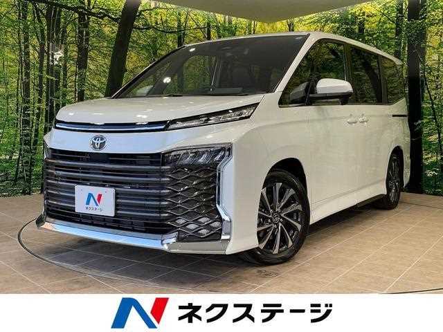 Toyota Voxy 2026 — фото 2 купить в Москве