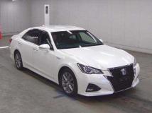 2015 Toyota Crown Hybrid