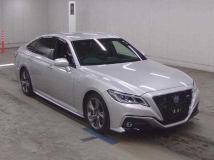 2019 Toyota Crown Hybrid