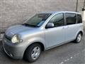 2004 Toyota Sienta