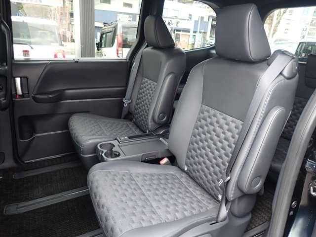 Toyota Voxy 2024 — миниатюра 9