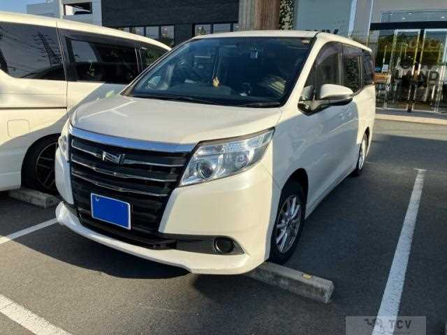 2016 Toyota Noah