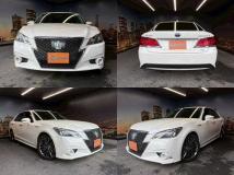 2013 Toyota Crown Hybrid