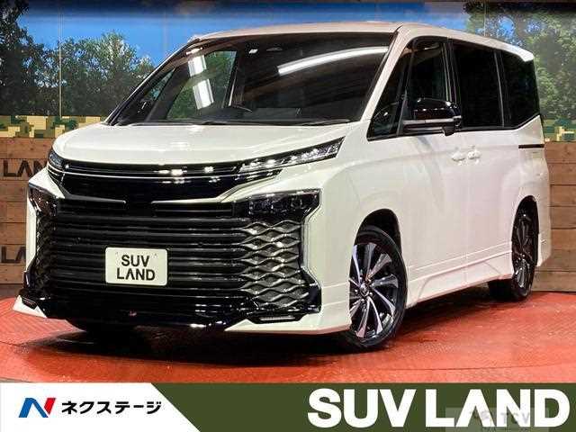 2023 Toyota Voxy