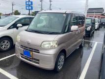 2010 Daihatsu Tanto