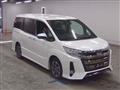 2019 Toyota Noah