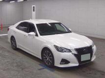 2015 Toyota Crown