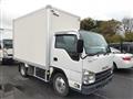 2015 Isuzu Elf Truck
