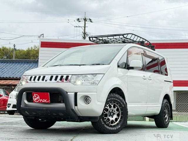 2013 Mitsubishi Delica D5