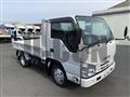 2020 Isuzu Elf Truck