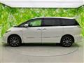 2013 Toyota Estima Hybrid