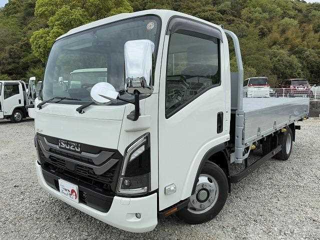 2025 Isuzu Elf Truck