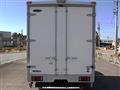 2010 Isuzu Elf Truck