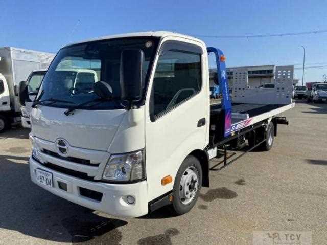 2025 Hino Dutro