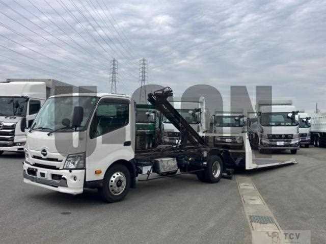 2022 Hino Dutro