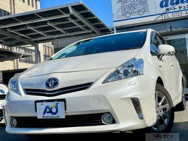 2014 Toyota PRIUS α