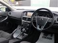 2017 Volvo V40