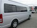 2005 Toyota Hiace Commuter