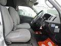 2005 Toyota Hiace Commuter