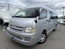 2005 Toyota Hiace Commuter