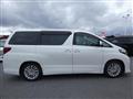 2013 Toyota Alphard G
