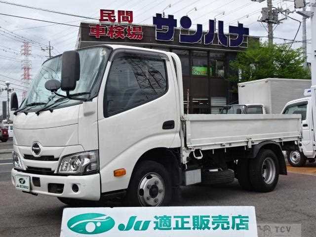 2022 Hino Dutro