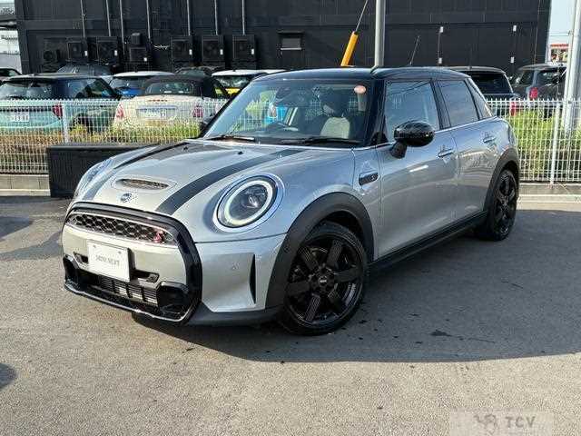 2023 BMW MINI