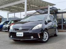 2013 Toyota PRIUS α