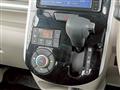 2016 Daihatsu Tanto